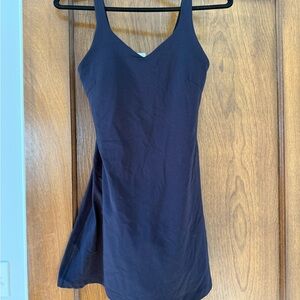 Lululemon Athletica dark blue/black sport / athletic dress sz 6